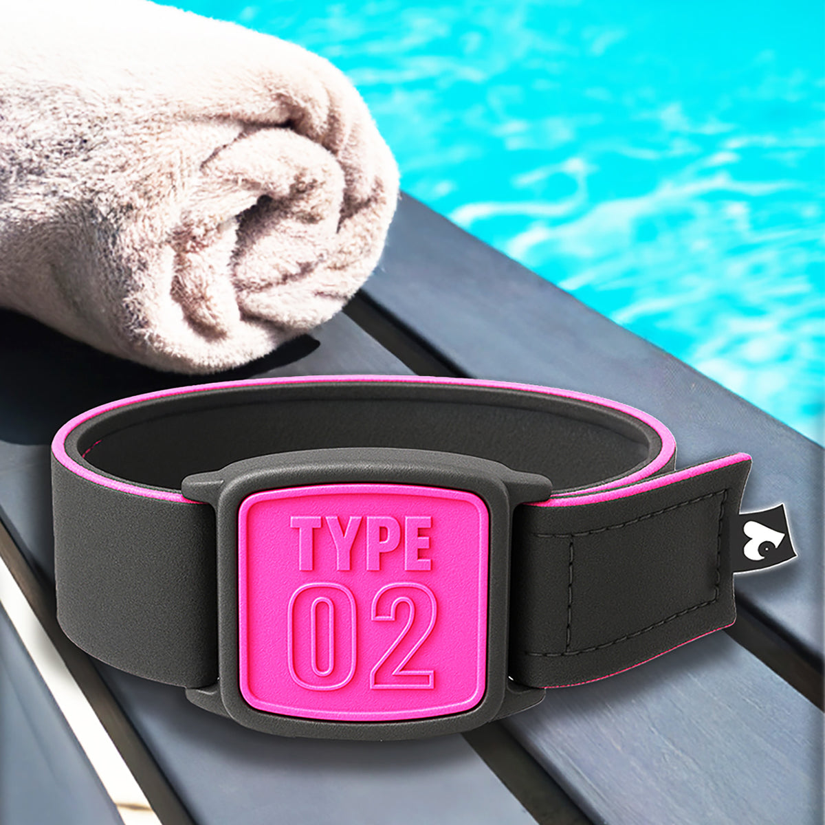 Libreband CGM armband for FreeStyle Libre 2 with magenta Type 02 cover and neoprene strap in swimming pool setting.